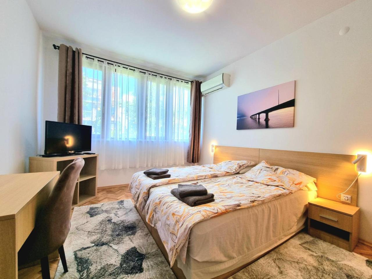 Comfortable Family Apartment With Parking