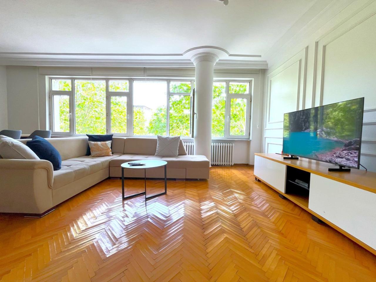 Time Traveller's Mansion In Fatih