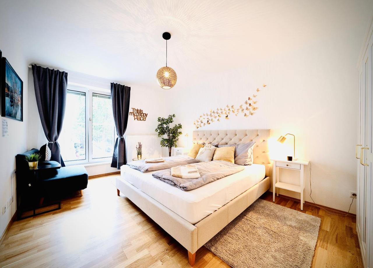 Golden Space Close To Schonbrunn by Jr City Apartments