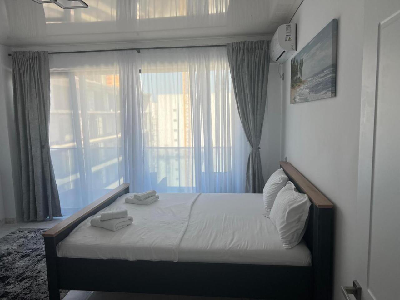 806 B2 Almar Luxury Residence-renting Apartments & Free Pool-family Apartment