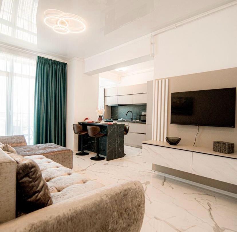 Rm.riviera1
