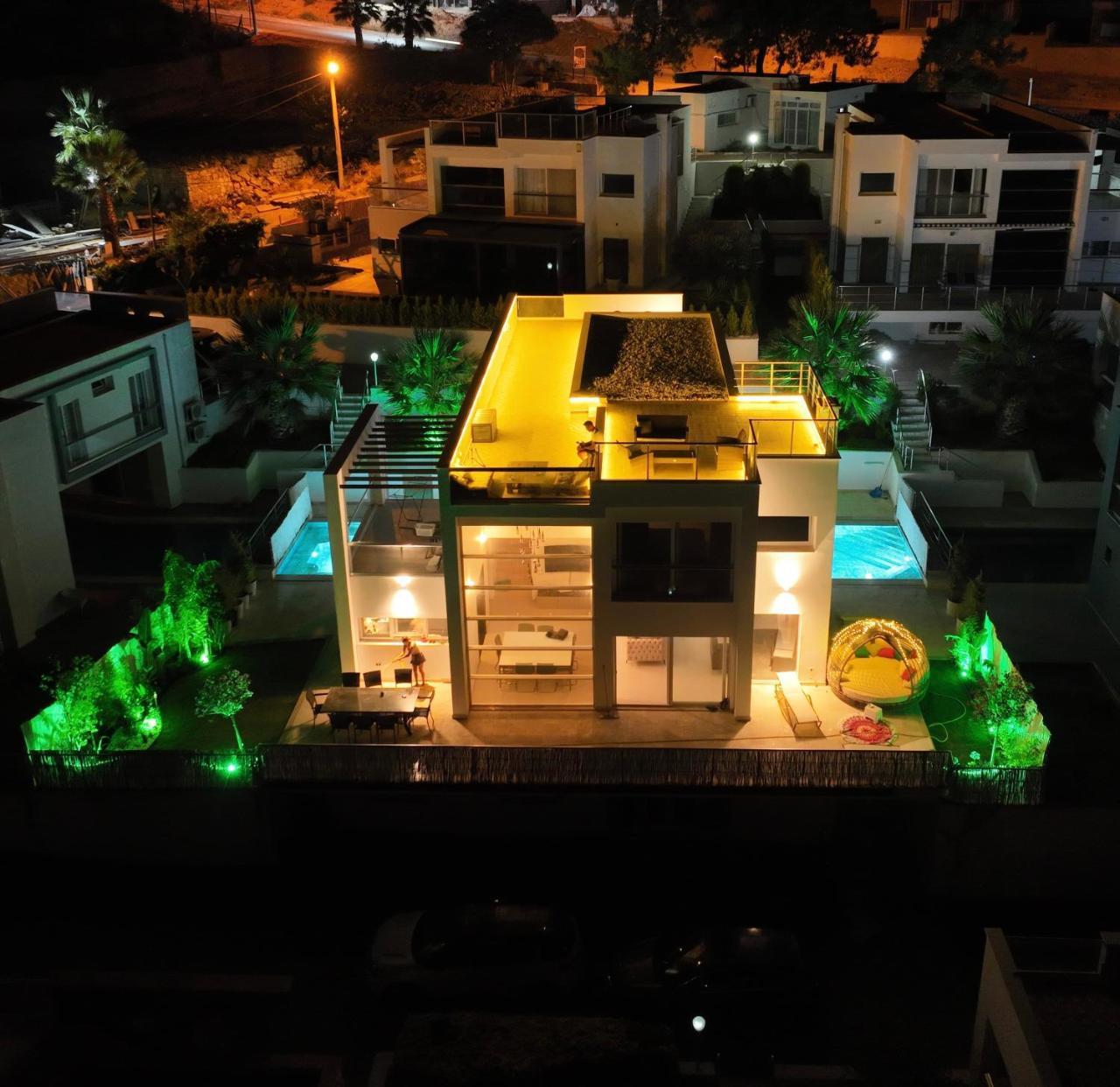 Luxusvilla Mit Panorama-meerblick 20m Privatpool