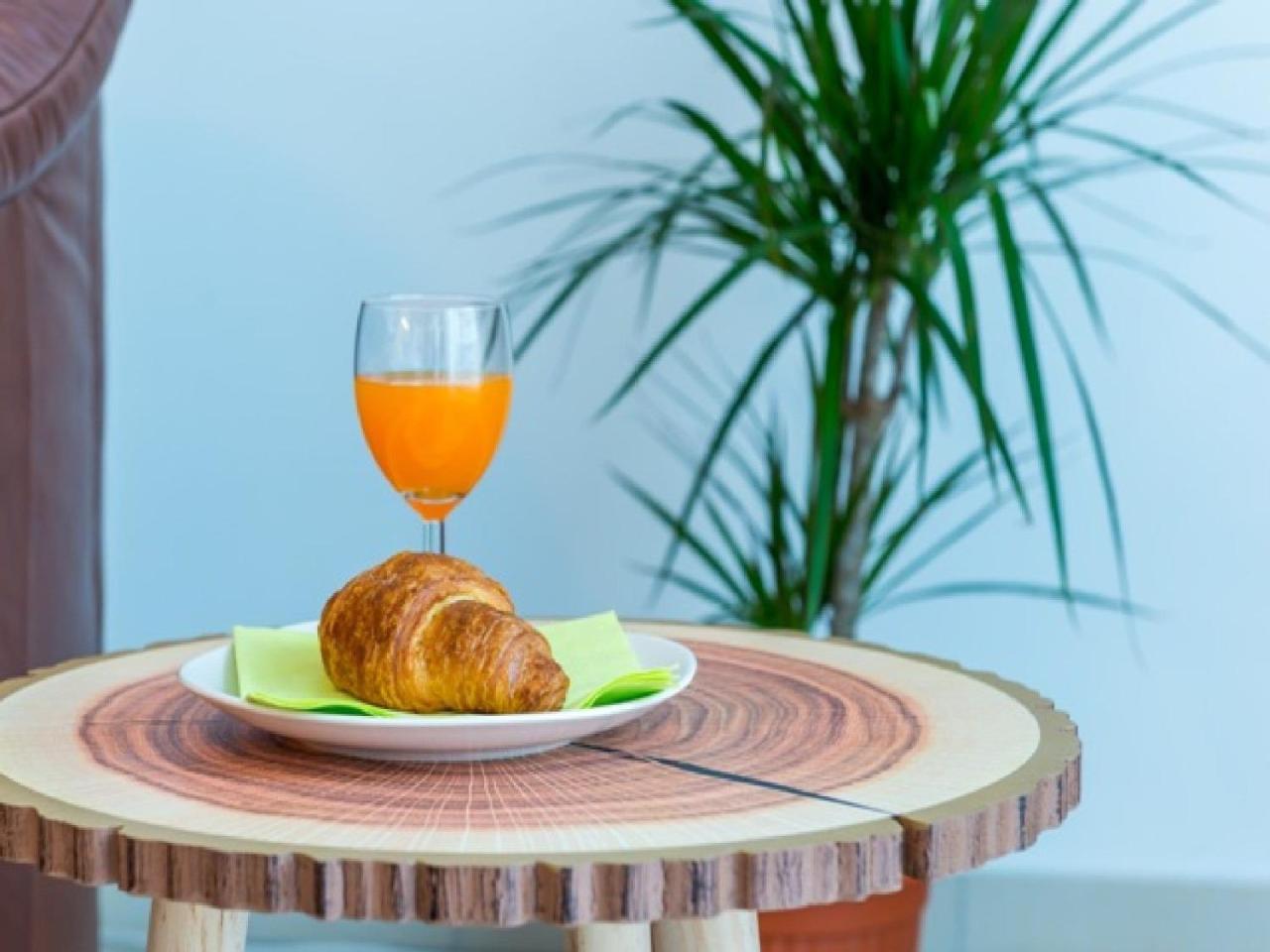 Feel Good Apartment Two-bedroom Apartment With Terrace & Garden View