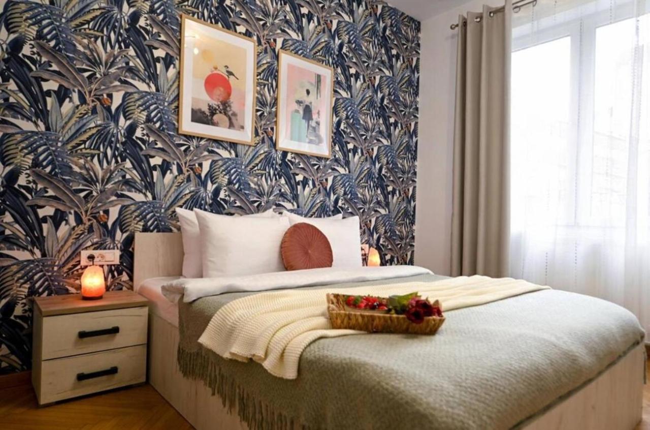 University 5 Beds With 4 Bedrooms For Groups Old City