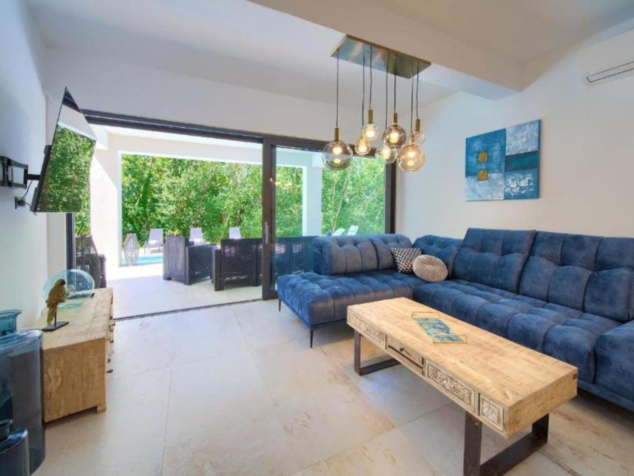 Wellness Villa Four Bedroom Villa With Swimming Pool