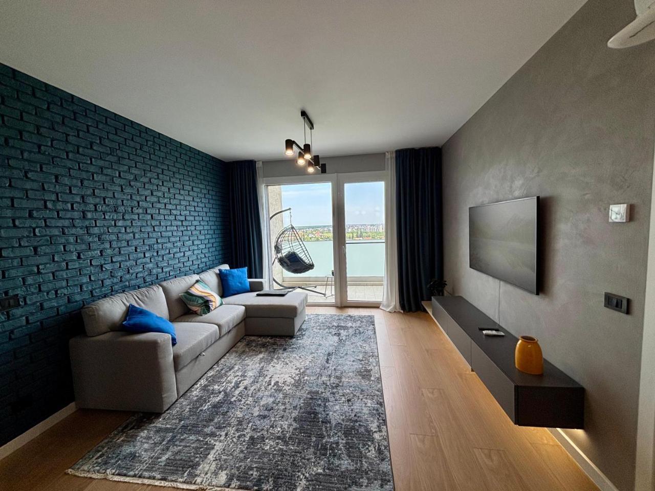 Panoramic Apartment In Bucharest