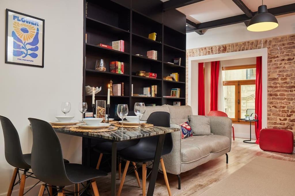 Stunning 2br 1 Min Metro & Galata