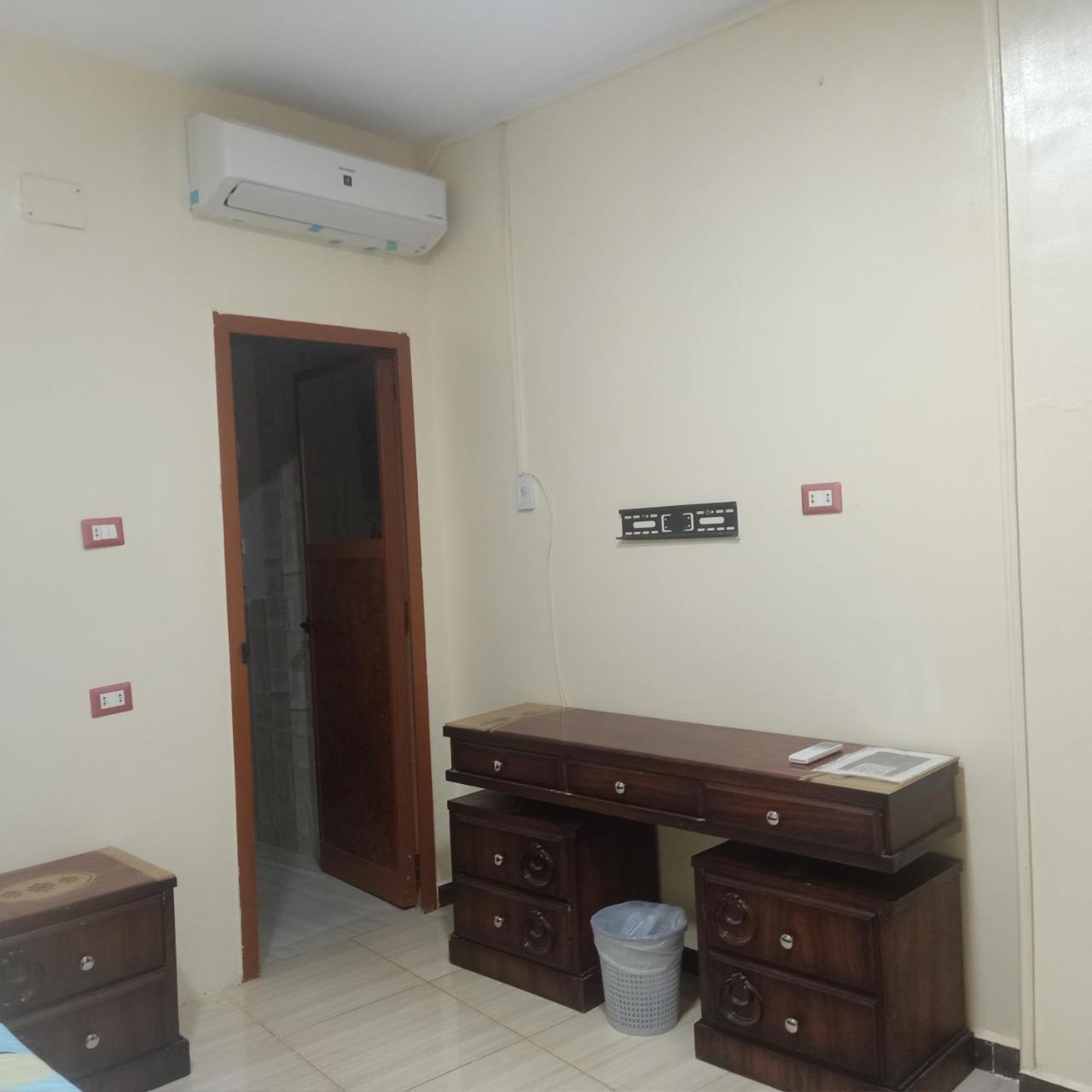 Saif Pyramids Hostel (adults Only)