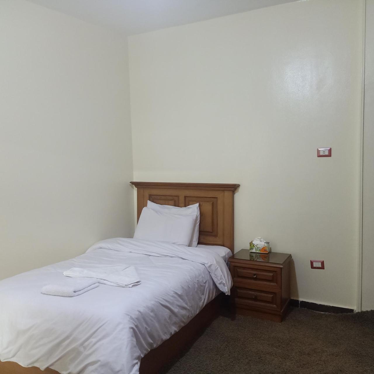 Saif Pyramids Hostel (adults Only)