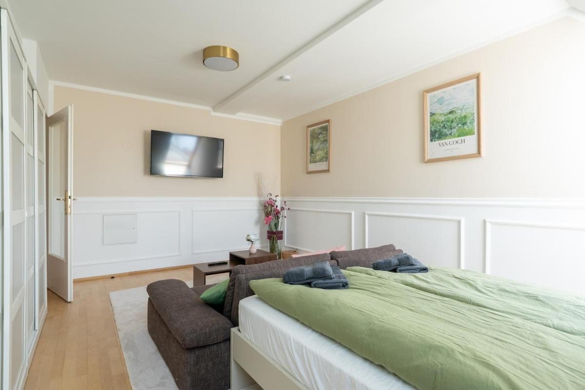 Dachgeschoss Im Altbaustil