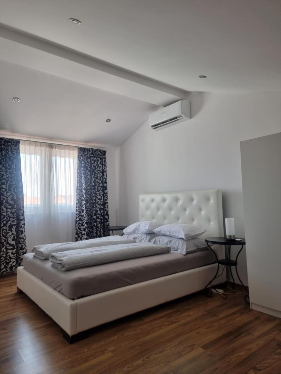 Studio Apartman Tirza