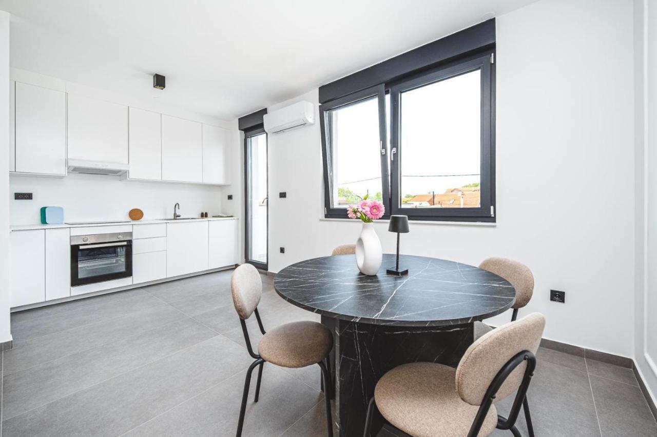 Flex Selfcheckins 184 Zagreb 2 Bedrooms Parking Balcony