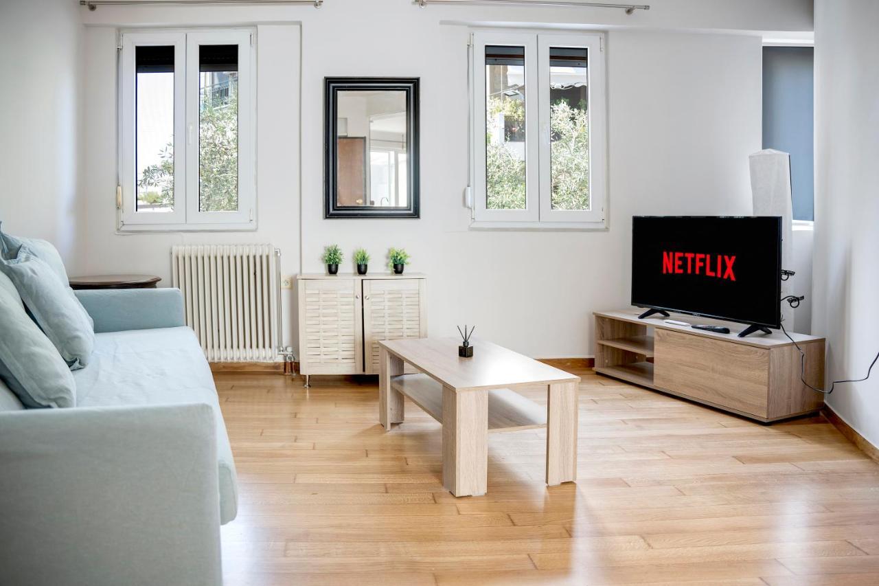 Athens Apartment With Lycabettus Hill View & Rooftop Access