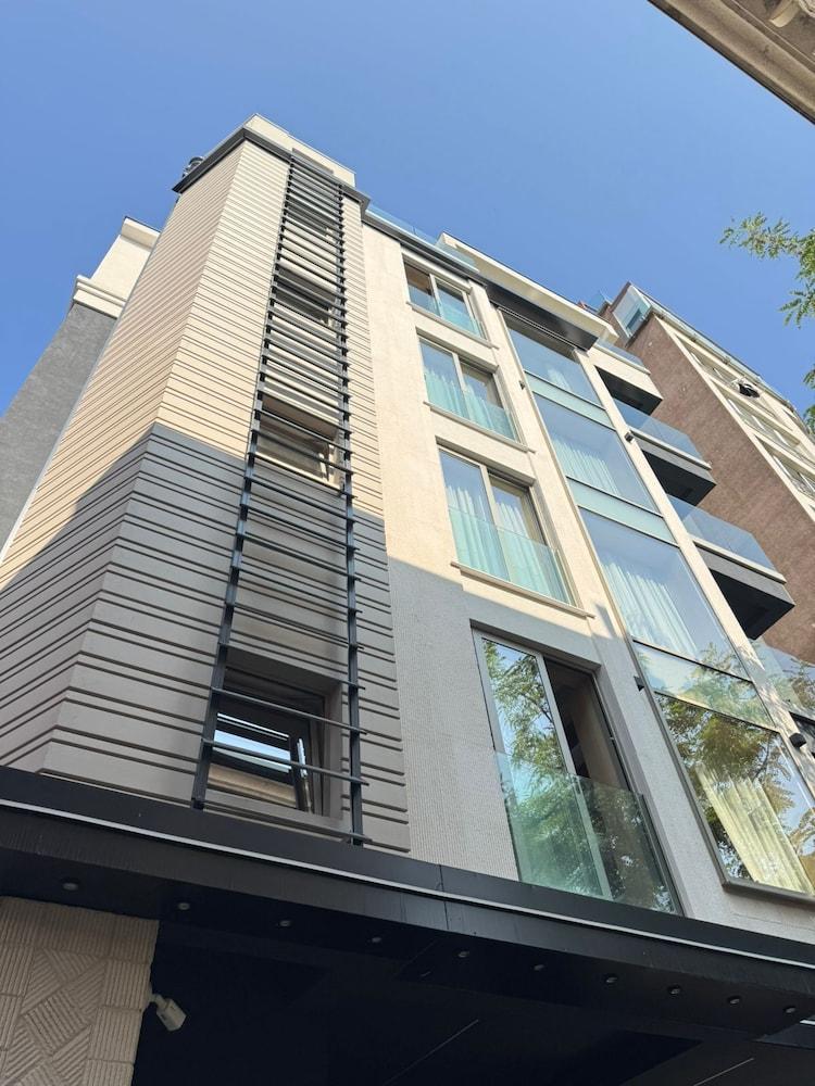 Boutique Hotel B-five Lux Rooms