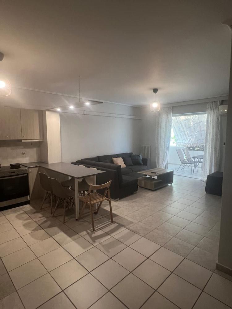 Neos Kosmos Cozy Retreat Cental Comfort