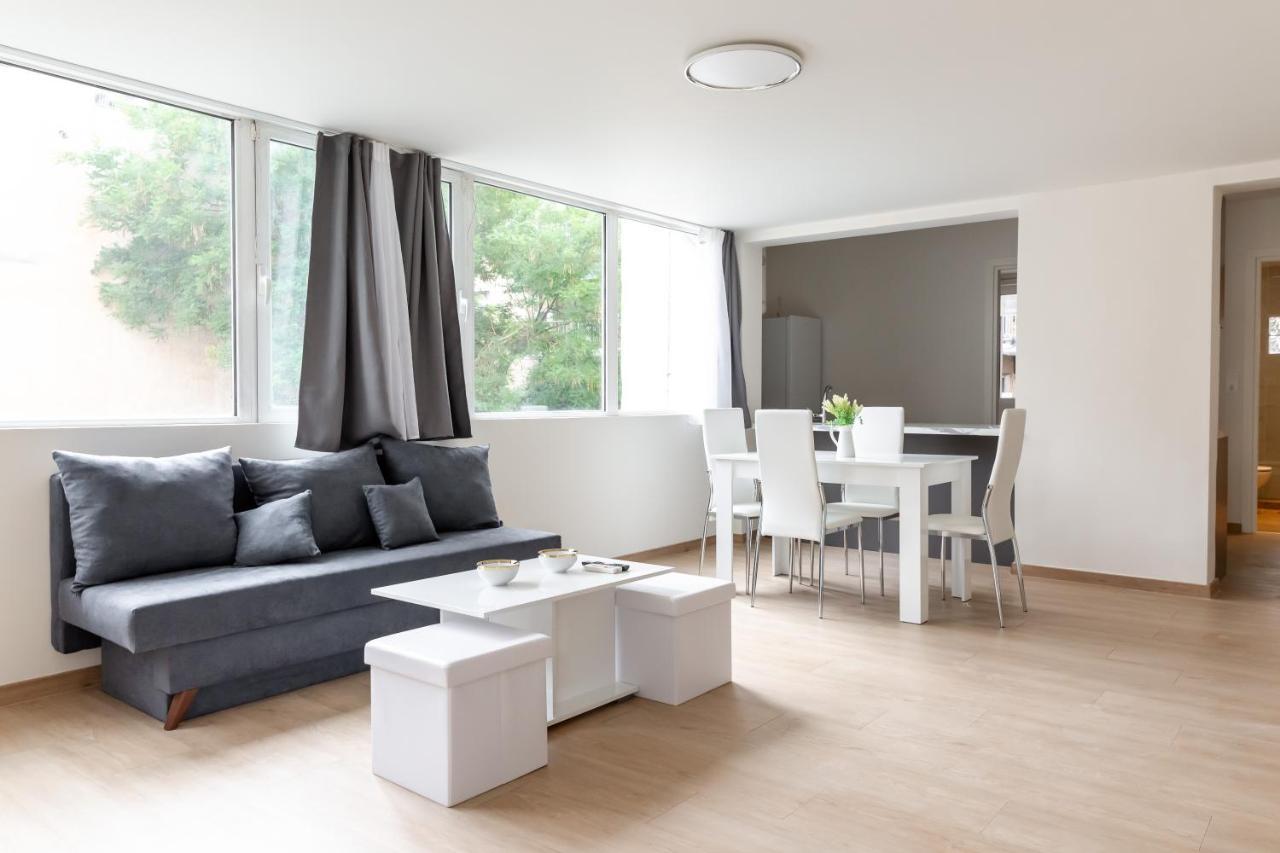 Urban Athens Two Bedroom #7