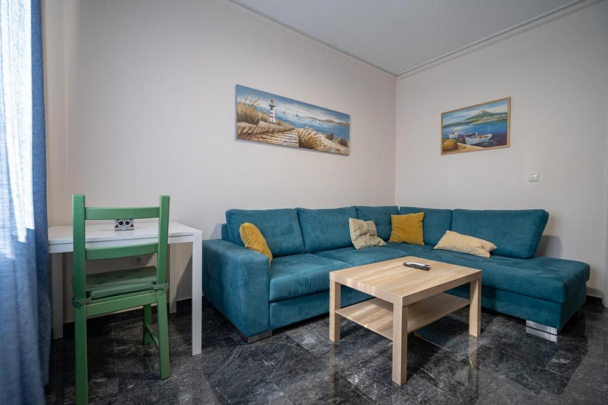 Athens Vibe Apartment Gazi by S