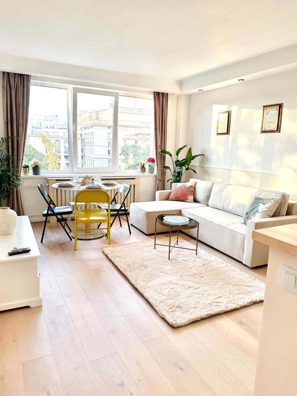 Serendipity I Elegant Apartment At Sala Palatului