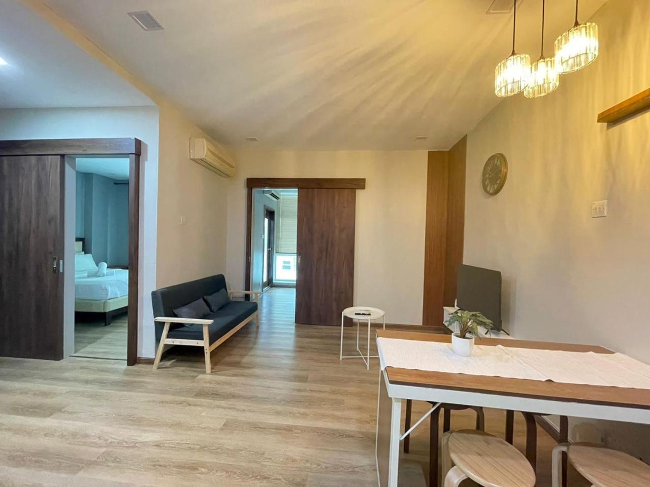 Parkview Service Apartment by Bonjour