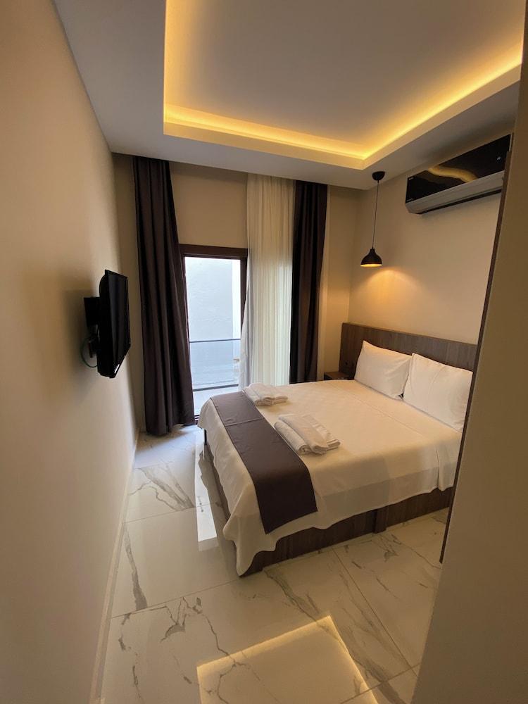 Tuna Butik Otel