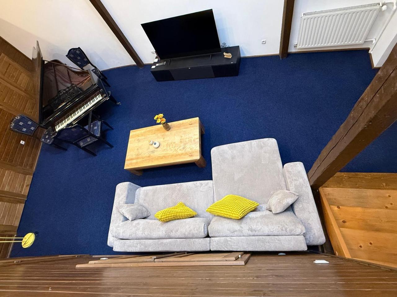 Felinarului 6 Mansarda Violet