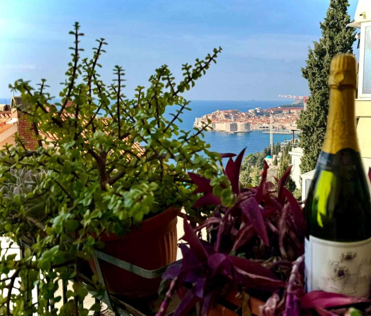 Lea Sea & City View Apartment With Terrace