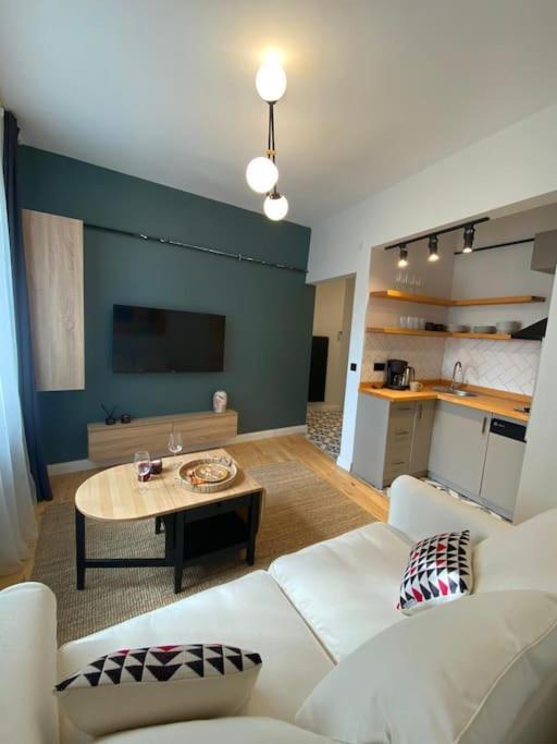 Stunning Apartment Near Metro Degirmen 64