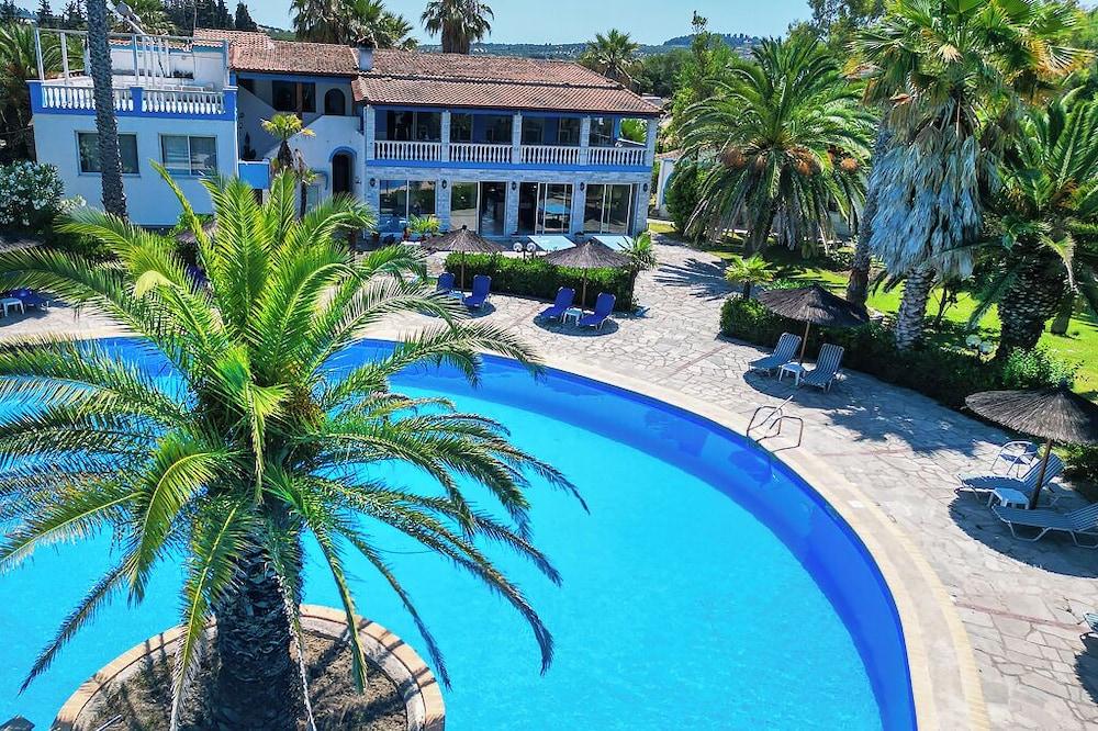 PALMA VILLAGE HOTEL by Greek Pride