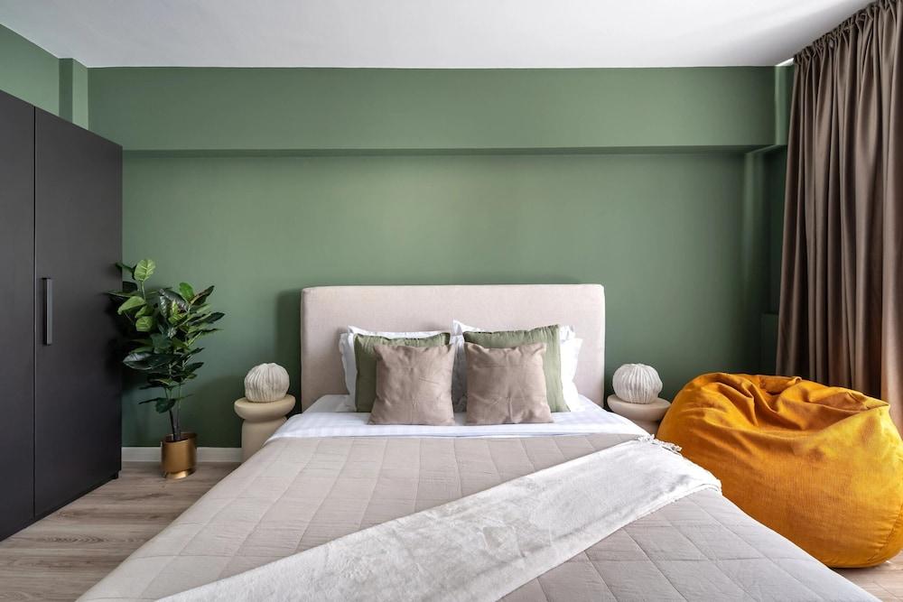 Colorful & Bright 2br On Calea Victoriei