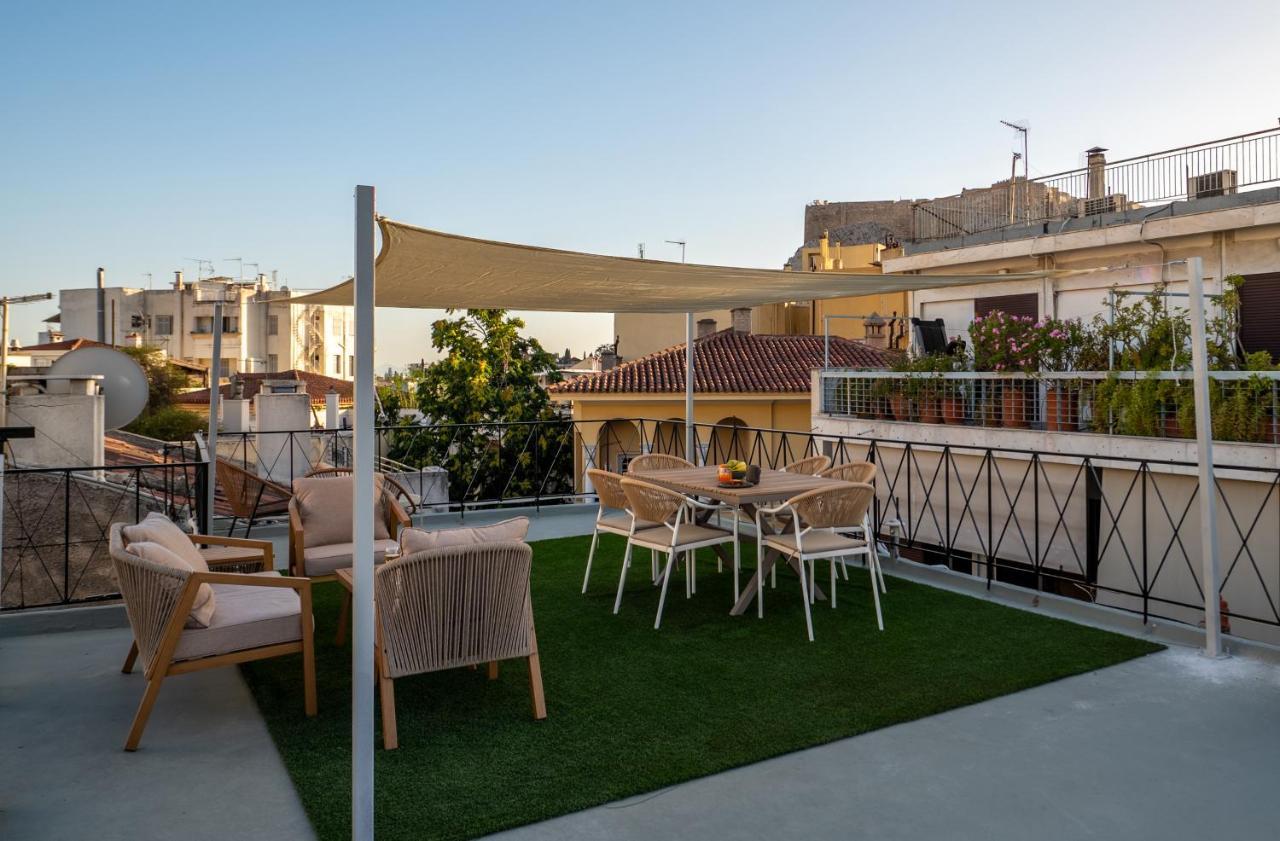 Live Life Plaka Apartment