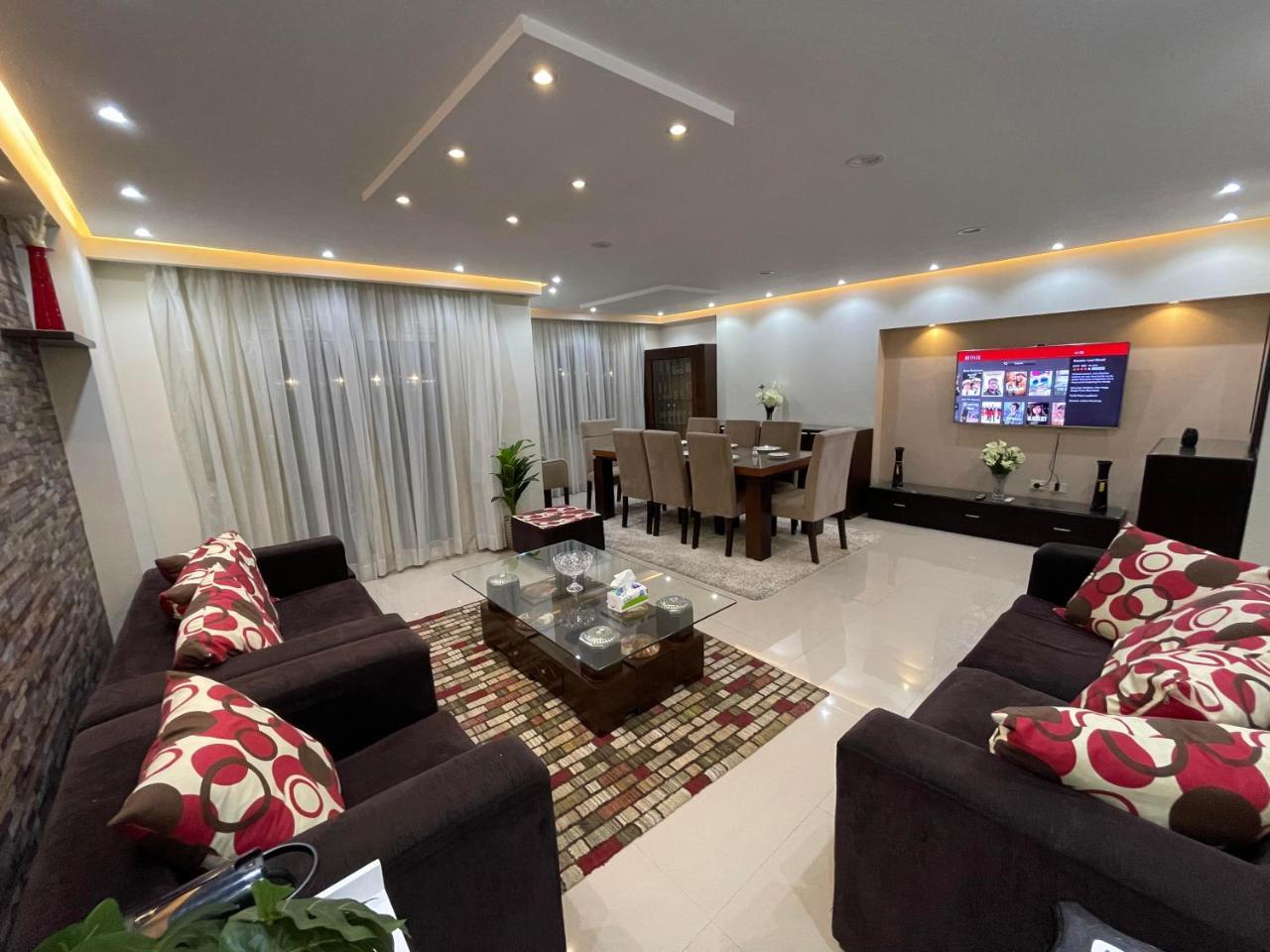 Premium 3br Hotel Apartment with Direct Airport View