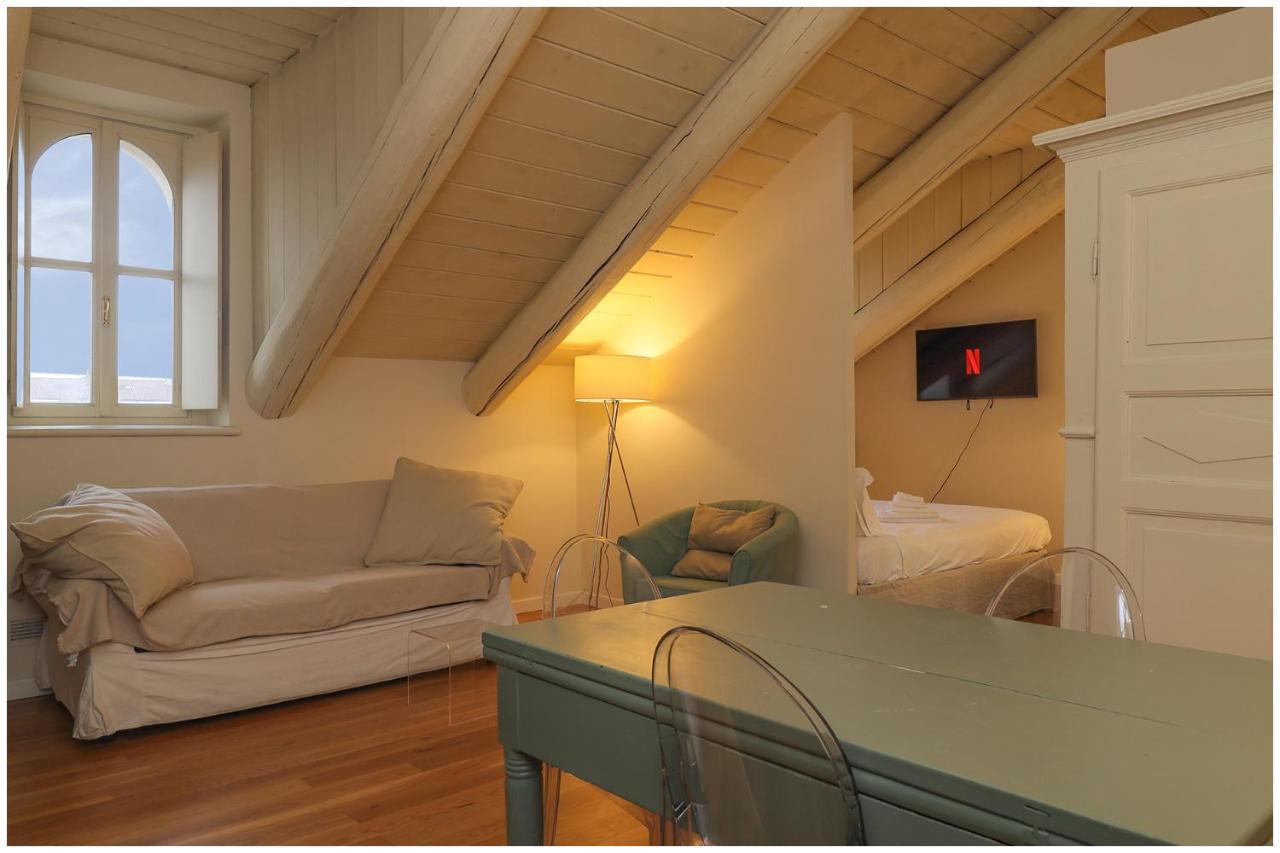 Art Heaven-suite Graneri In Torino Centro