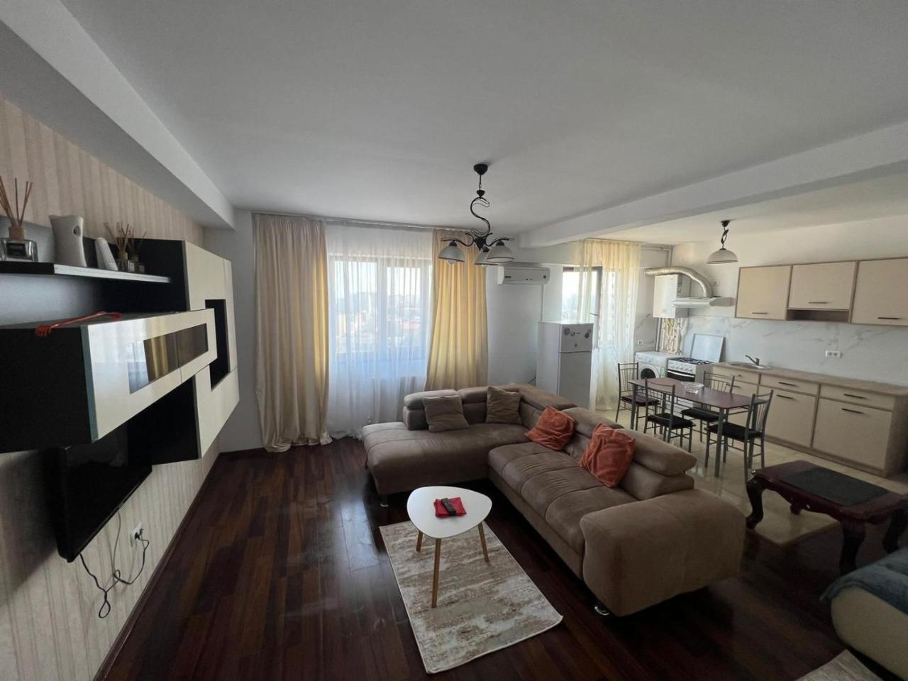 Apartament Reyna