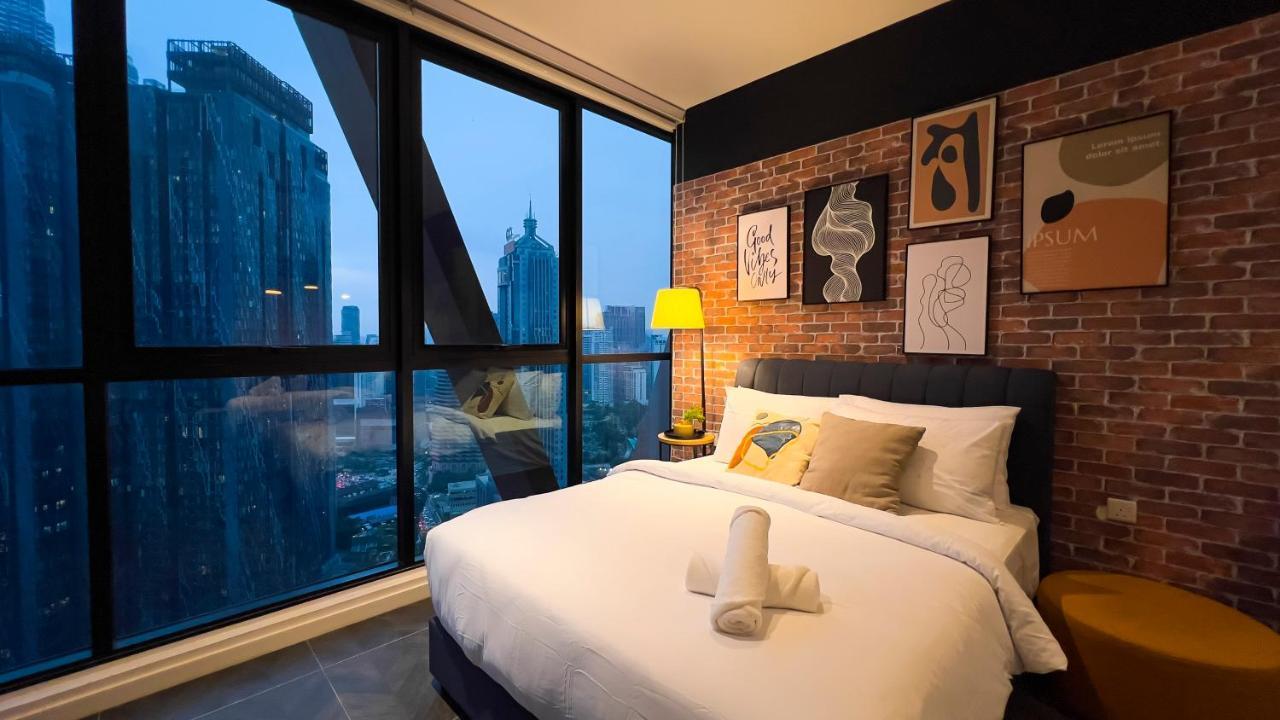 Scarletz Suite Klcc by Light House 1