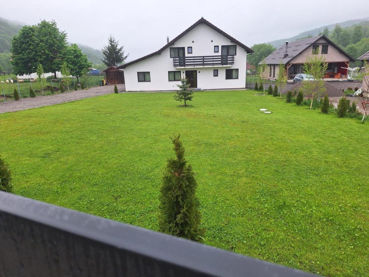 Hillside Chalet