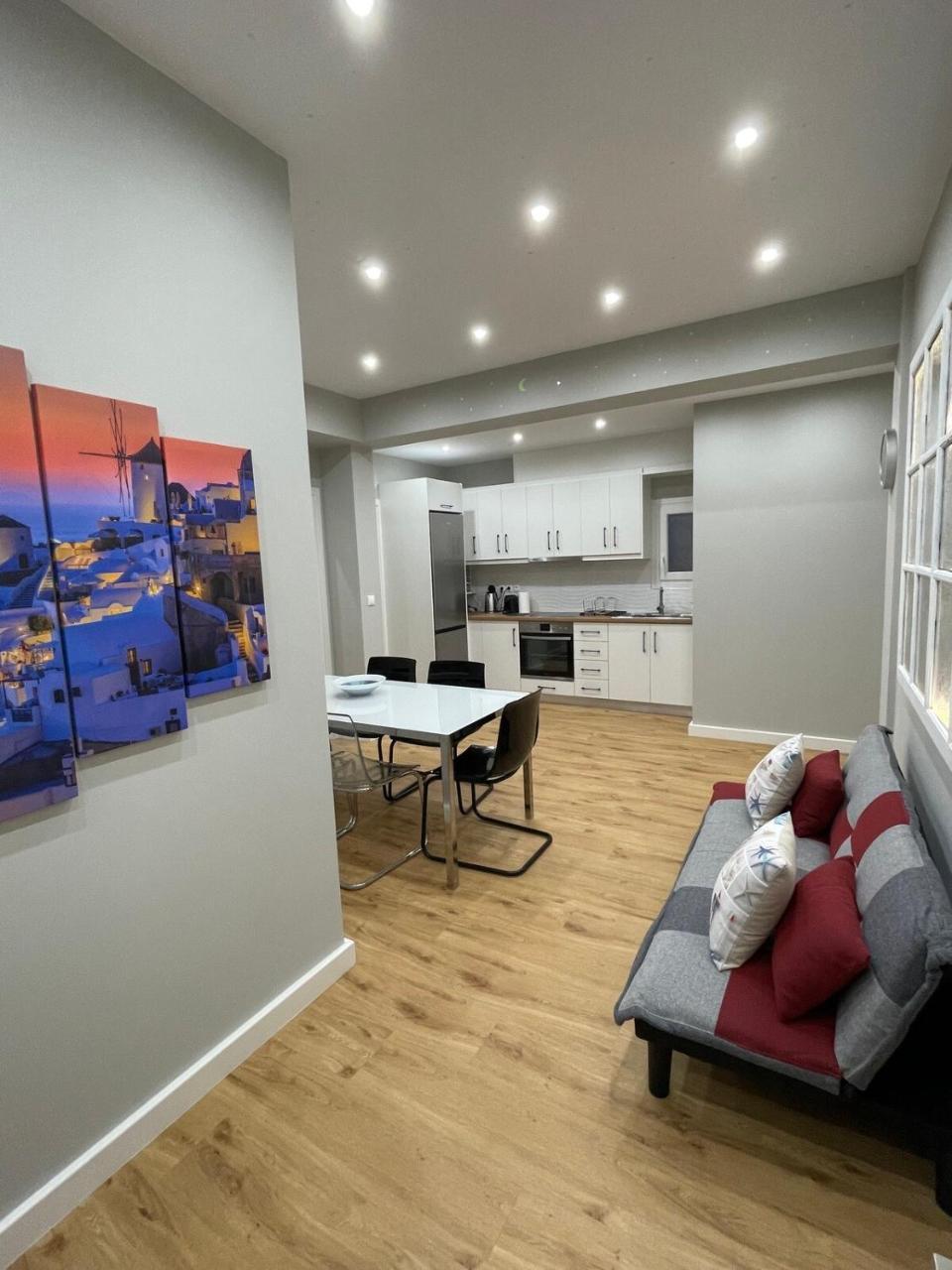 Athenshomes 4th Fl Privacy N Comfort 3br-3ba