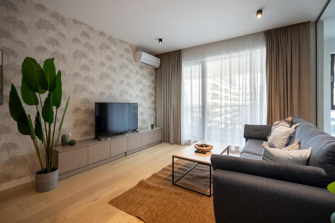 Coastal 1 Bedroom Apt In Nusco City