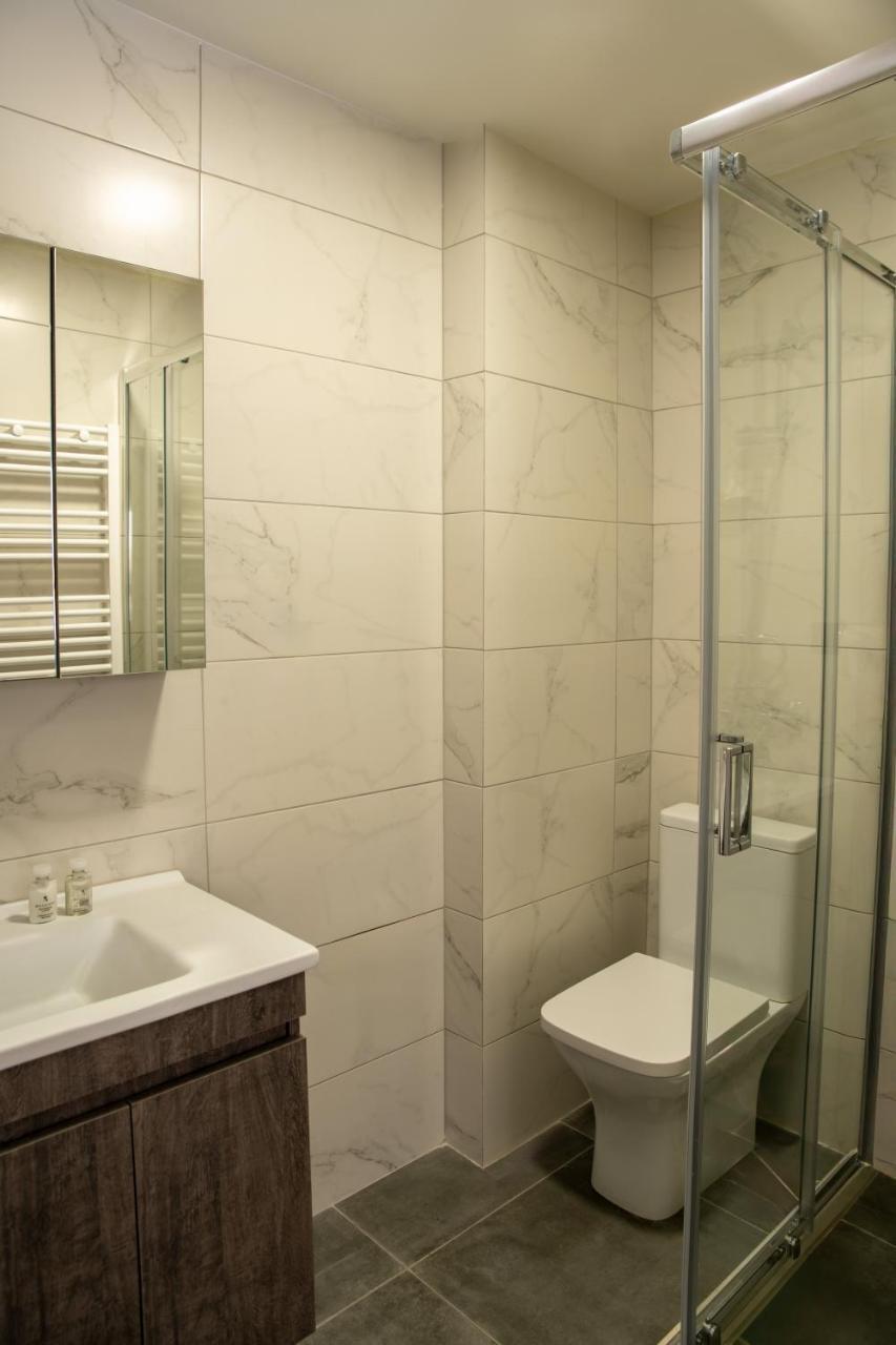 Nuvia Urbanstay Piraeus Apartments