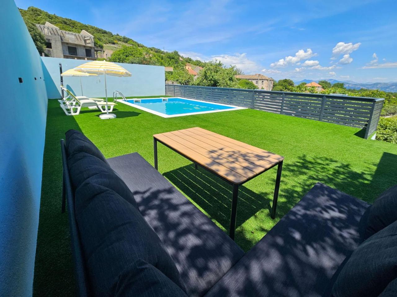 Holiday Home Sunrise by Interhome