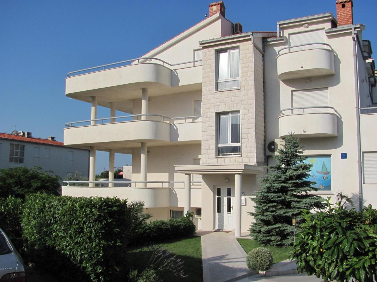 The Beach Studios & Apartments