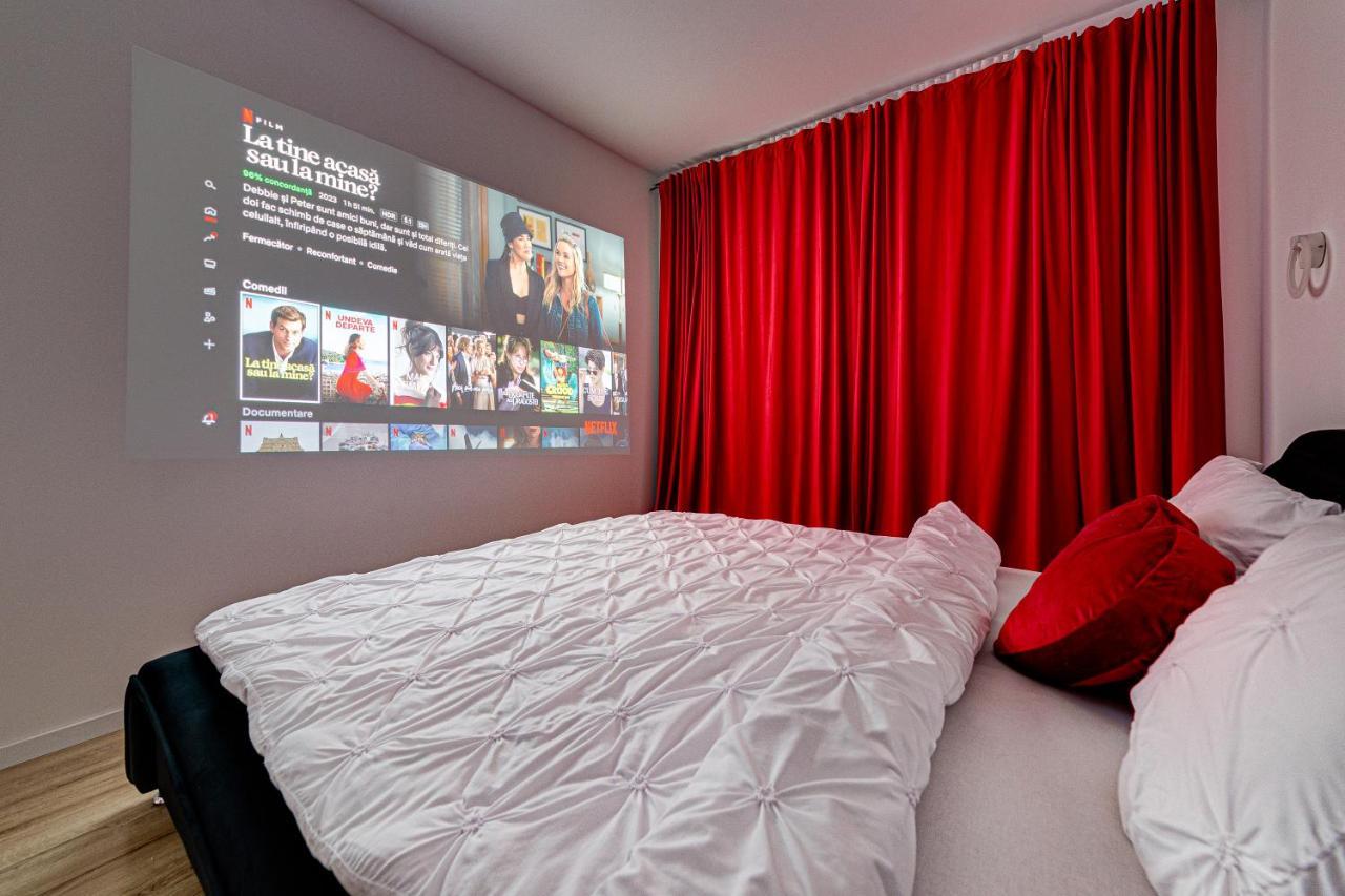 Ari Cinema Apartament With 2m Videoproiector