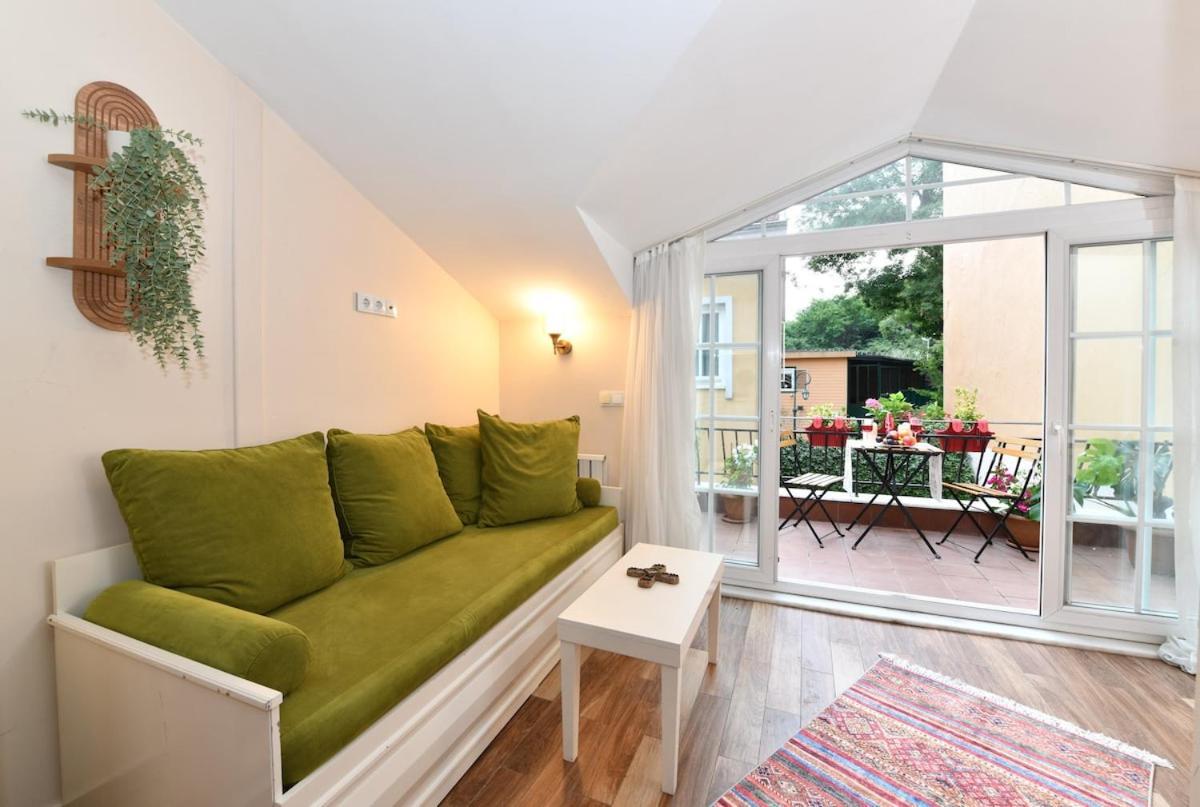 Private Terrace Ac Bright Flat Galata