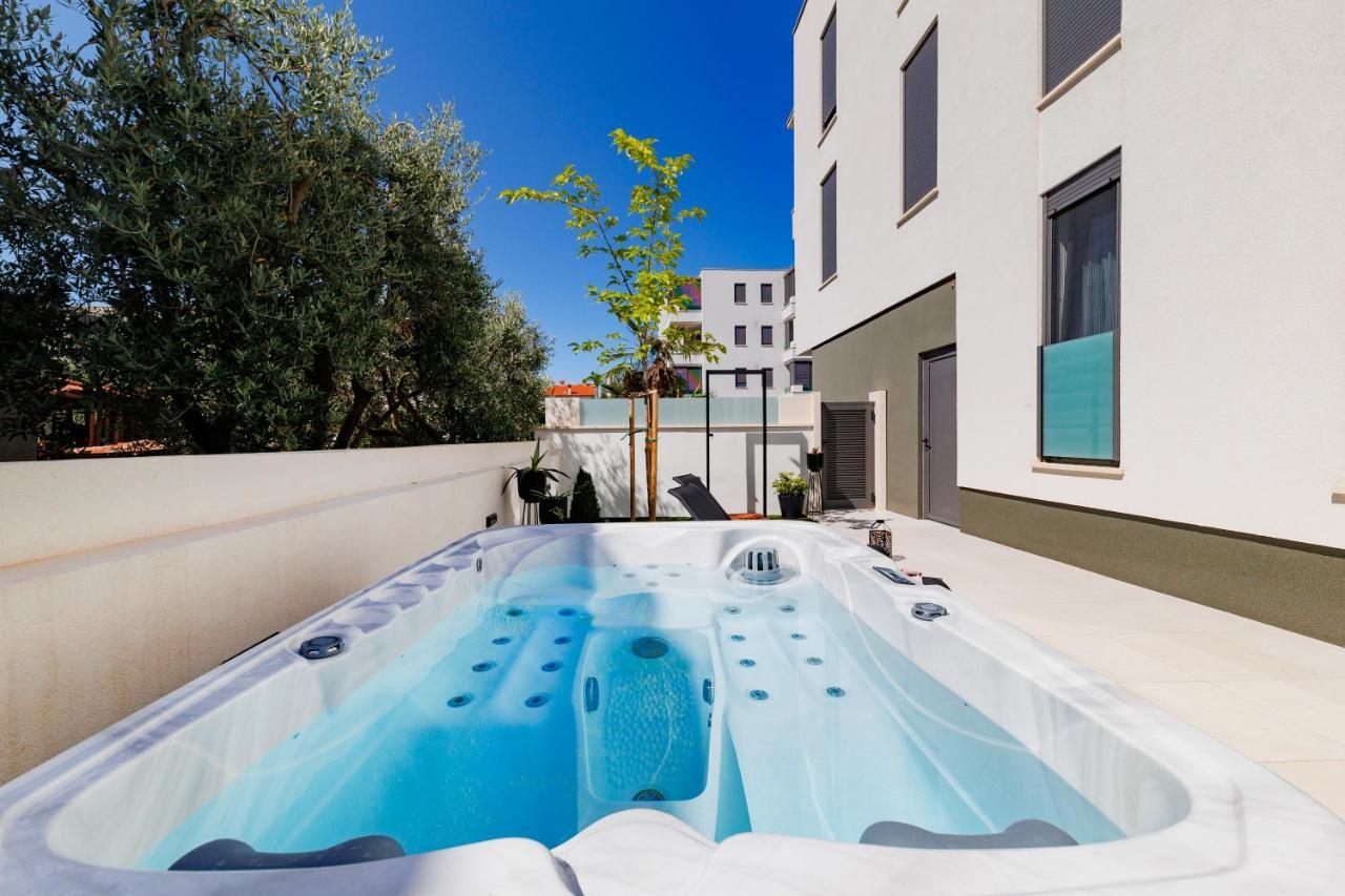 Latitude 44 Apartment