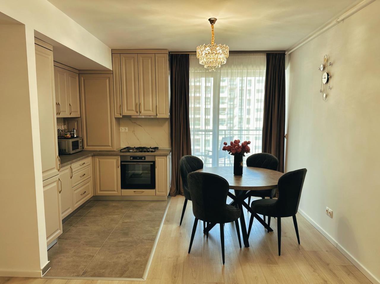 Neo Sase Denya Forest Private Parking