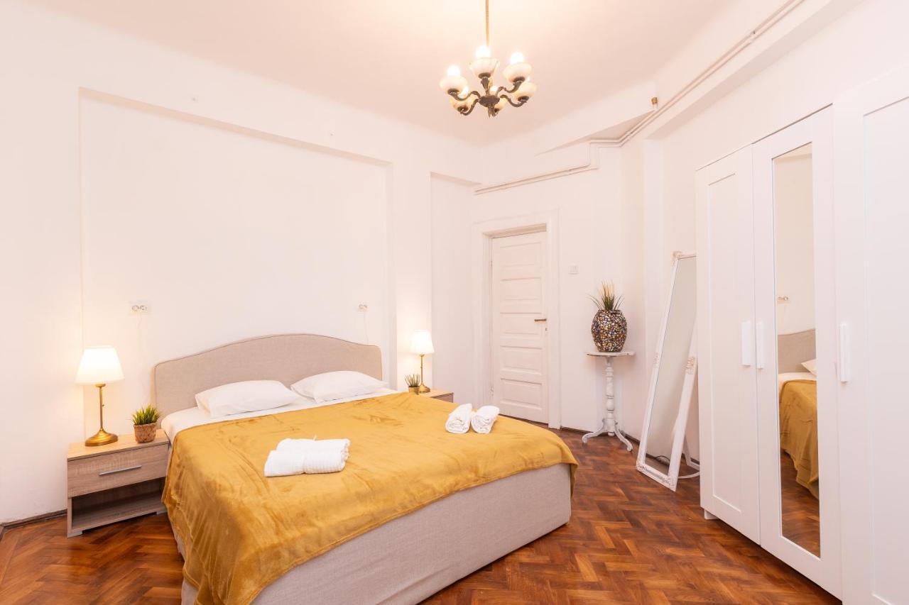 The Walter Salon Unirii 3 Spacious Rooms & Self Check-in