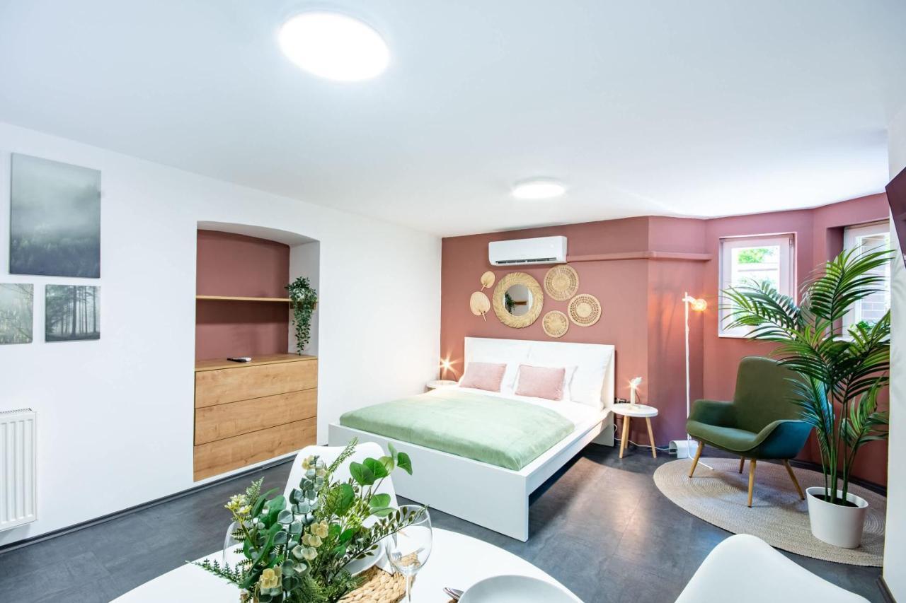 Central - Green - Stylish - Quiet Sleep