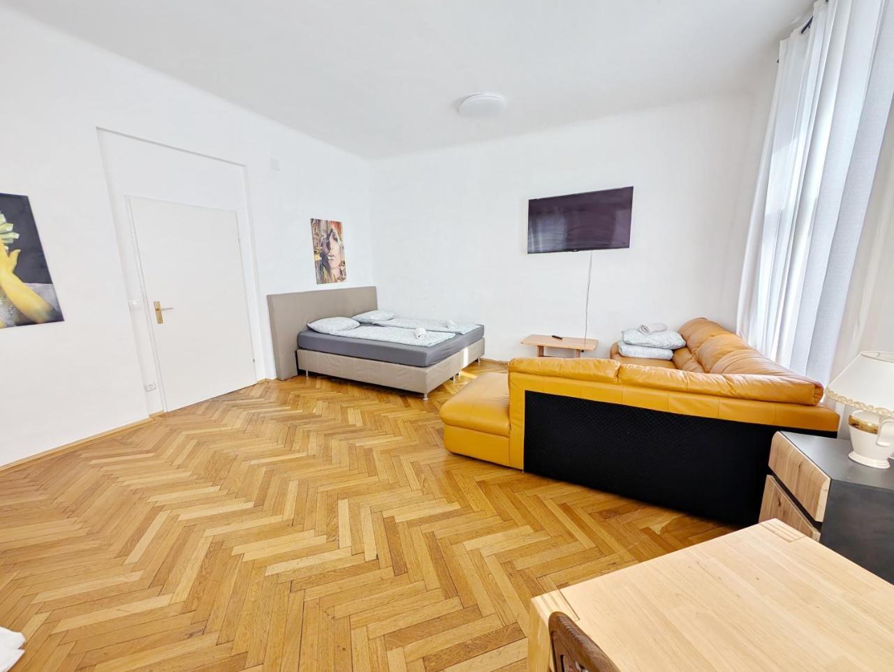 Charming Stay Close To Vienna Attractions Mz17a