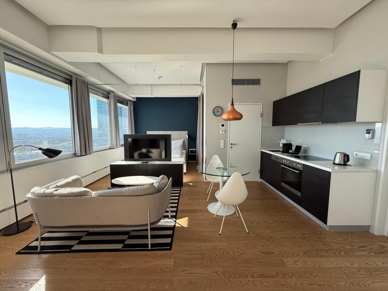 Vienna Skyline Apartment