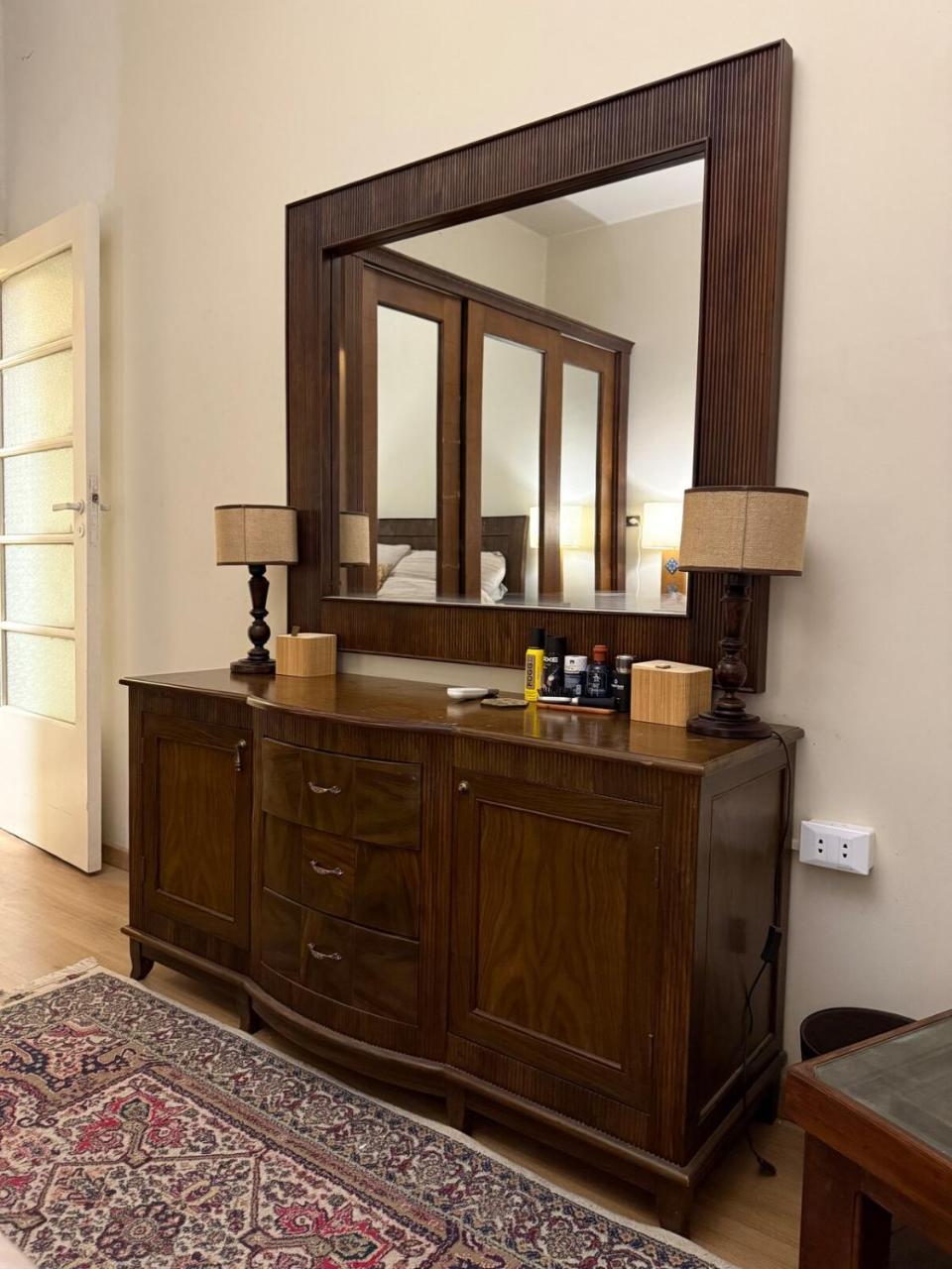 Enjoy Luxury And Elegance in Garden City!