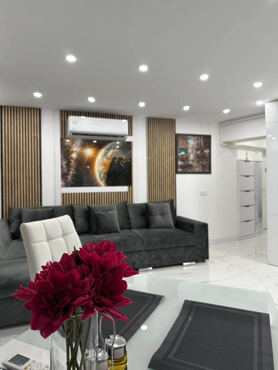 Apartament de Lux Cu 3 Camere Zona Centrala Ion Mihalache